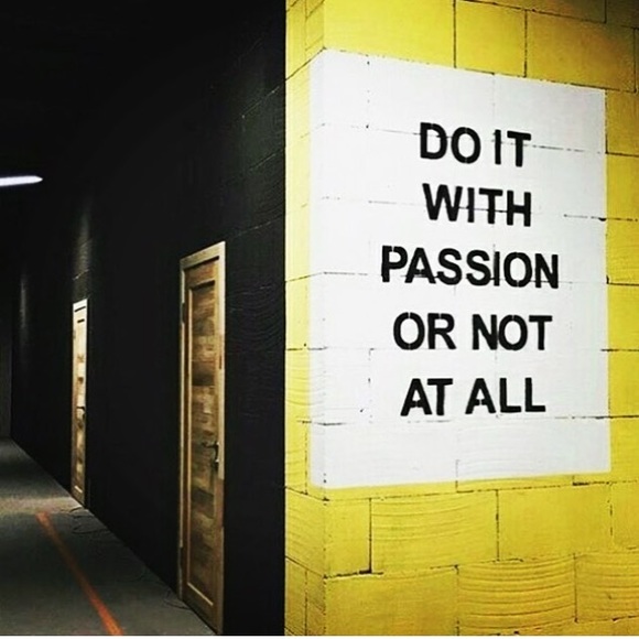 🌻Meet your Posher, Chrissy🌻 - Picture 4 of 8